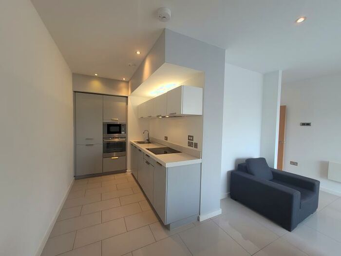 1 Bedroom Apartment To Rent In Apt . :: Ice Plant, M4