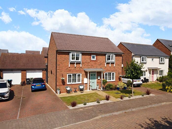4 Bedroom Detached House For Sale In Saxonia Boulevard, Brooklands, Milton Keynes, MK10