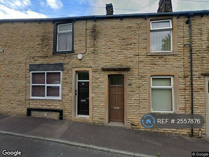 2 Bedroom Flat To Rent In Smith Street, Burnley, BB12