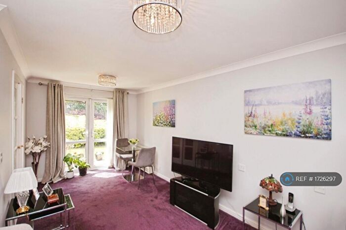 1 Bedroom Flat To Rent In Purdy Court, Bristol, BS16