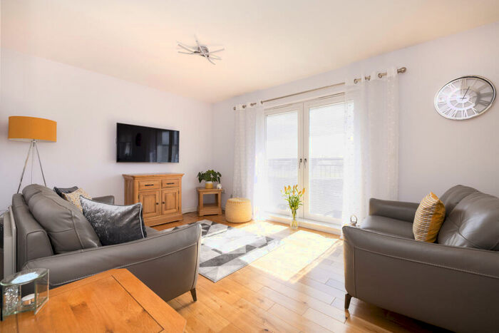 2 Bedroom Flat For Sale In F South Chesters Gardens, Bonnyrigg, EH19