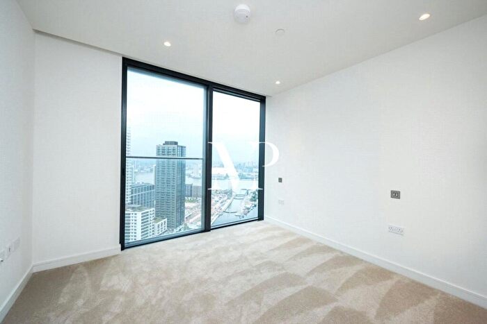 2 Bedroom Apartment To Rent In Hampton Building, South Quay Plaza, London, E14
