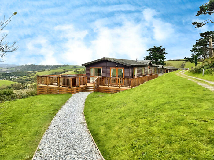 3 Bedroom Lodge For Sale In Whitsand Bay Fort, Torpoint, PL10