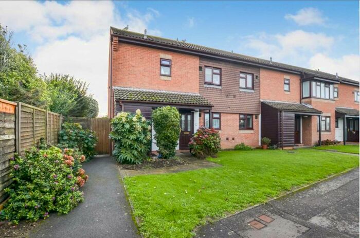 1 Bedroom Flat To Rent In Sandpiper Court, Cormorant Way, Bracklesham, PO20