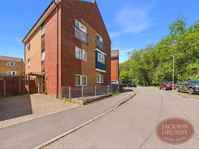 4 Bedroom Semi-Detached House For Sale In Bradlaugh Crescent, Overstone Lodge, NN3