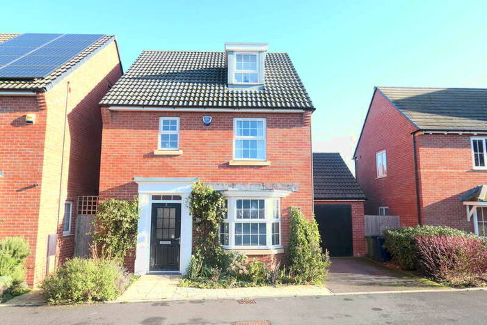 4 Bedroom Town House To Rent In Saintbridge Road, Gloucester, GL2