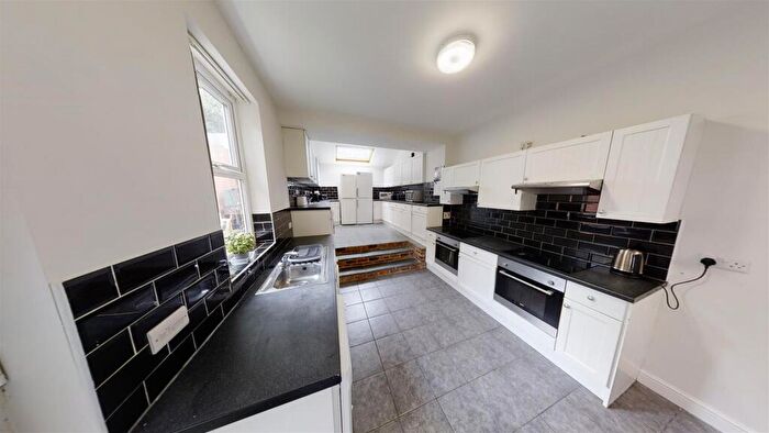 9 Bedroom House To Rent In Harcourt Road, Crookesmoor, S10