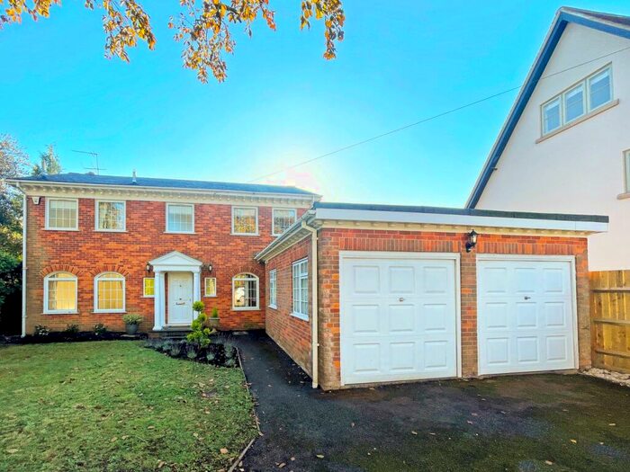 4 Bedroom Detached House To Rent In Orchehill Avenue, Gerrards Cross, SL9