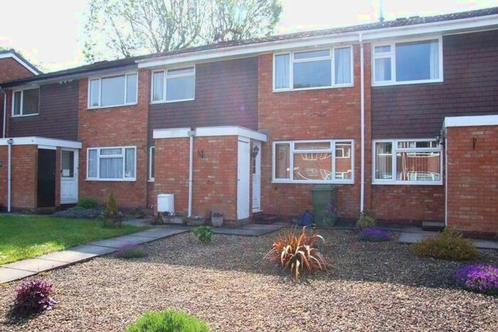 2 Bedroom Flat To Rent In Overton Close, Hall Green, Birmingham, B28