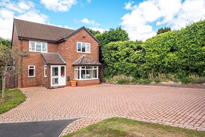 3 Bedroom Detached House For Sale In Augustine Grove, Four Oaks, Sutton Coldfield, B74