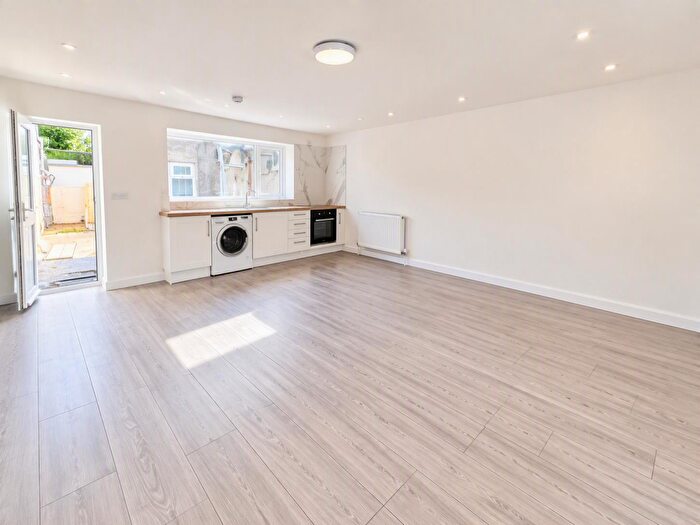 2 Bedroom House To Rent In Neville Street, Riverside, Cardiff, CF11