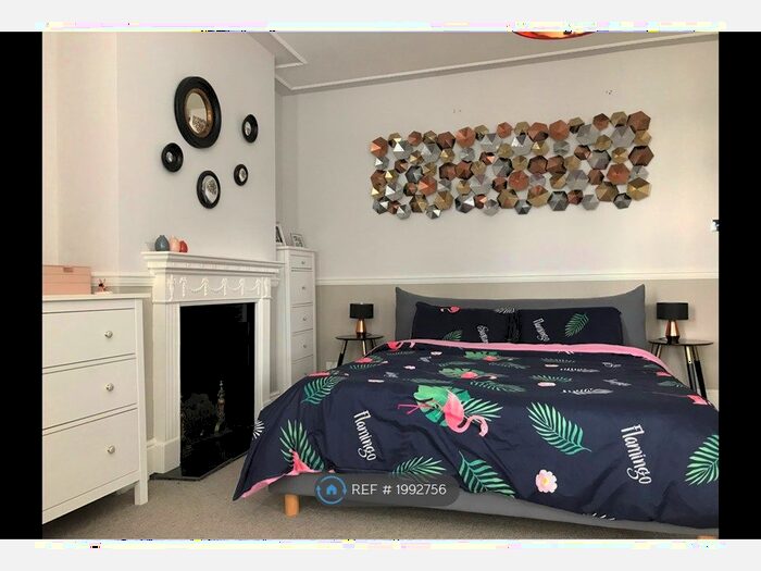 2 Bedroom Detached House To Rent In Lordship Lane, London, SE22