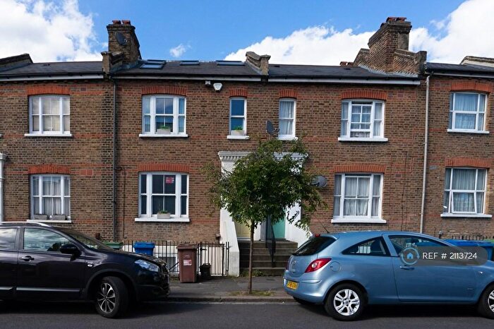 4 Bedroom Terraced House To Rent In Whateley Road, London, SE22