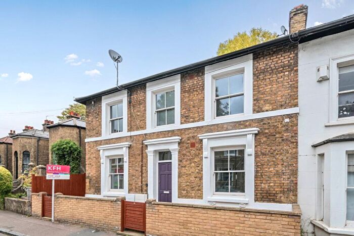 2 Bedroom Flat For Sale In Rokeby Road, Brockley, London, SE4