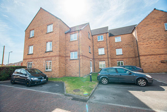 2 Bedroom Flat To Rent In Chandlers Court, HU9