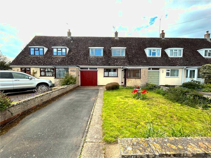 3 Bedroom Terraced House For Sale In Avon Court, Offenham, Evesham, WR11