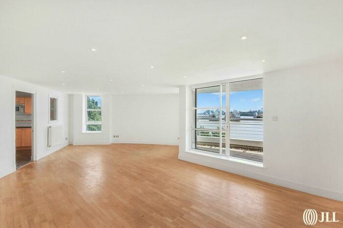 2 Bedroom Flat To Rent In London, E16