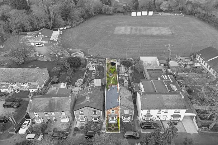 3 Bedroom Semi-detached House For Sale In Church Walk, Hayes, UB3