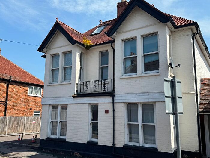 1 Bedroom Flat To Rent In Fordwich Road, Canterbury, CT2
