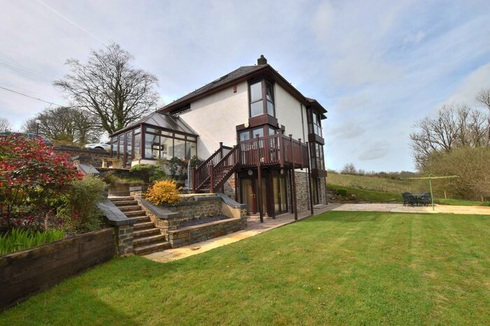 5 Bedroom Detached House For Sale In Pontwelly, Llandysul, SA44