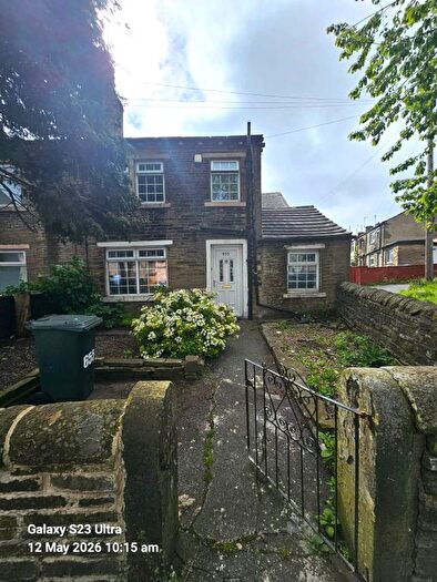 2 Bedroom Terraced House To Rent In Little Horton Lane, Bradford, BD5