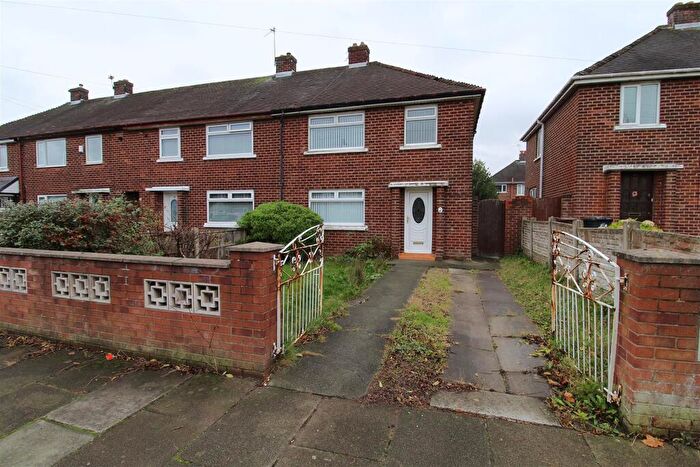 3 Bedroom End Of Terrace House To Rent In Dooley Drive, Netherton, Bootle, L30