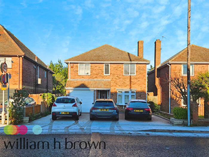 4 Bedroom House To Rent In Widford Road, Chelmsford, CM2