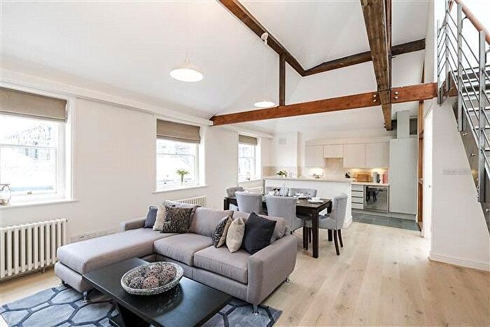 2 Bedroom Flat To Rent In Upper Wimpole Street, Marylebone, London, W1G