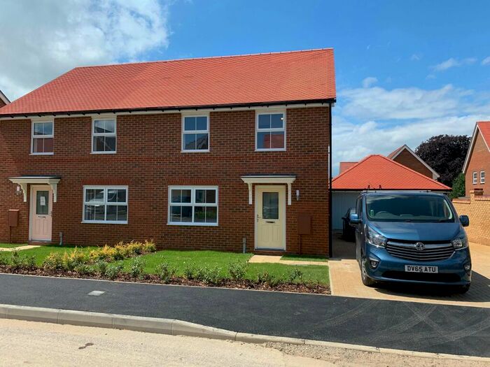 4 Bedroom Semi-Detached House To Rent In Jupiter Grove, Faversham, ME13