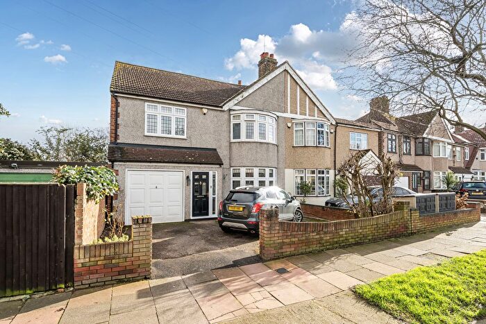 4 Bedroom Semi Detached House For Sale In Brooklands Avenue, Sidcup, DA15