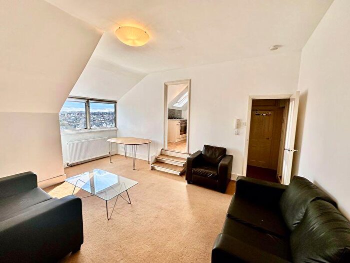 1 Bedroom Apartment To Rent In Church Crescent, Muswell Hill, N10