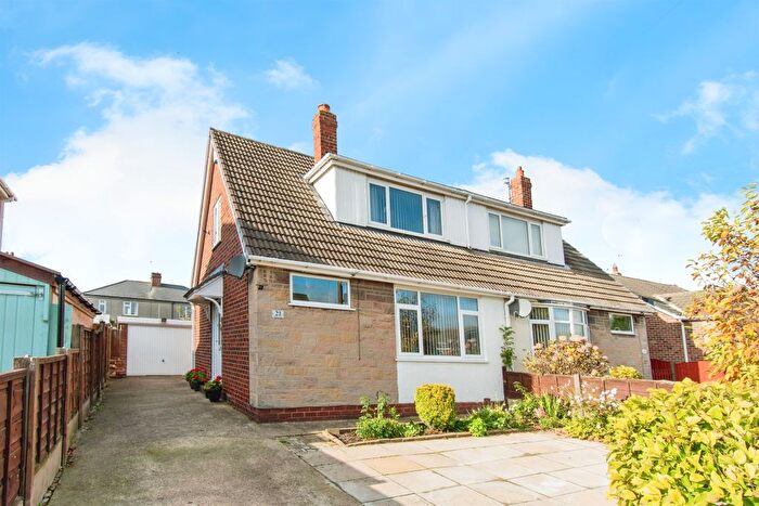 2 Bedroom Semi Detached House For Sale In Smithson Avenue, Castleford, WF10