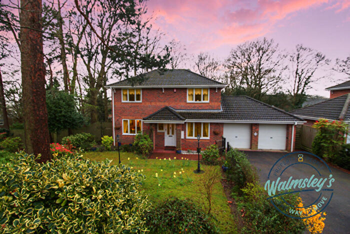 Detached House For Sale In Bluebell Walk, Tile Hill, Coventry, CV4