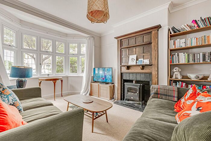 5 Bedroom Property To Rent In West Park Avenue, Richmond, TW9