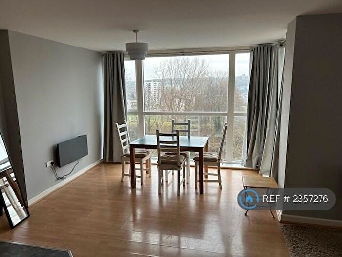 2 Bedroom Flat To Rent In Aspect, Leeds, LS2