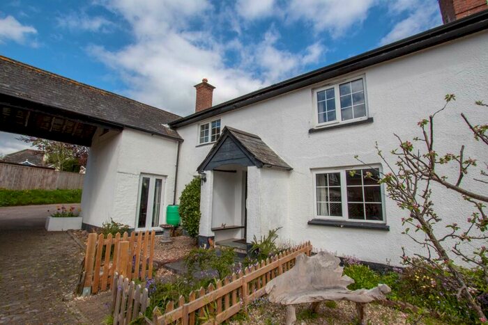 2 Bedroom End Of Terrace House For Sale In Moorhayes Court, Talaton, EX5