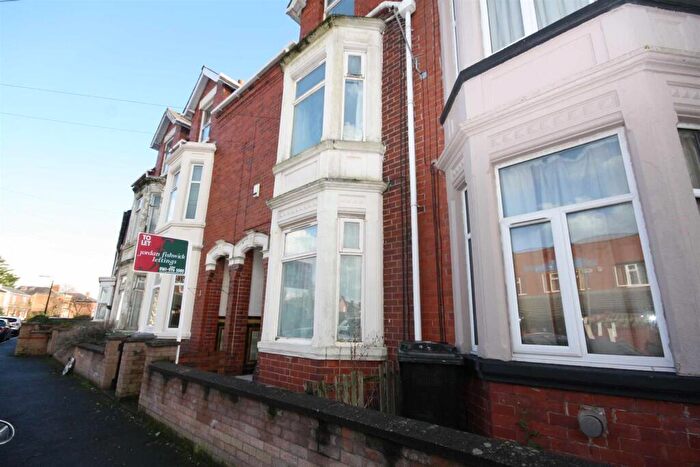 4 Bedroom Terraced House To Rent In Southern Road, Sale, Manchester, M33