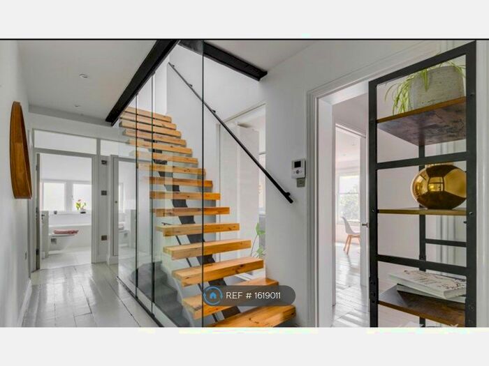 4 Bedroom Maisonette To Rent In Shepherds Hill, London, N6