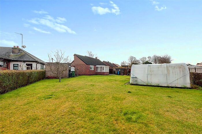 3 Bedroom Bungalow For Sale In Mayfield Avenue, Widnes, WA8