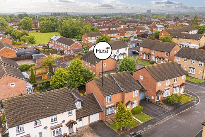 2 Bedroom Semi Detached House For Sale In Ravensbourne Road, Aylesbury (no Onward Chain), HP21