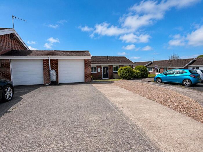 3 Bedroom Bungalow For Sale In Fleming Way, Neyland, Milford Haven, Pembrokeshire, SA73