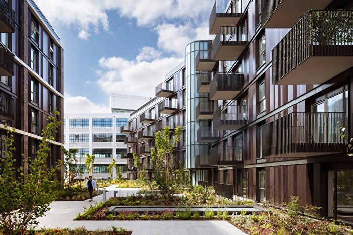 1 Bedroom Flat To Rent In Powerhouse Lane, Hayes, UB3