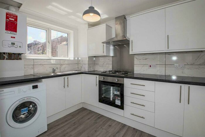 2 Bedroom Terraced House To Rent In Trent Road, Bletchley, MK3