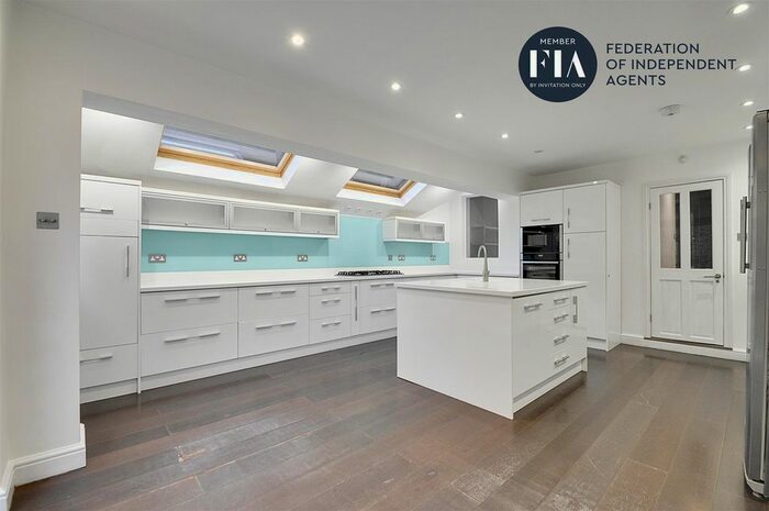 4 Bedroom Terraced House To Rent In Eastbury Grove, London, W4