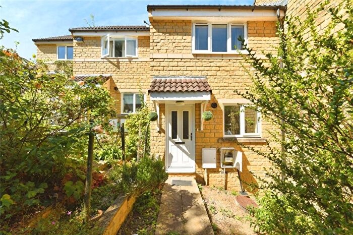 2 Bedroom Terraced House To Rent In Cotswold View, Bath, BA2