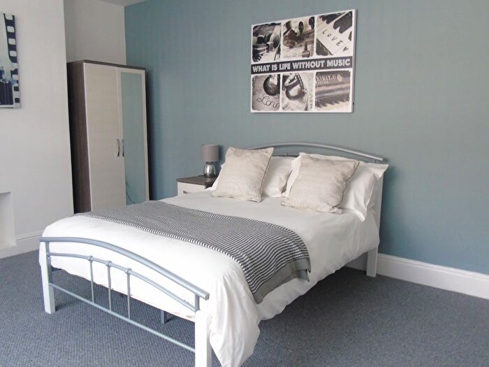 1 Bedroom Flat To Rent In Queensland Avenue, Coventry, CV5