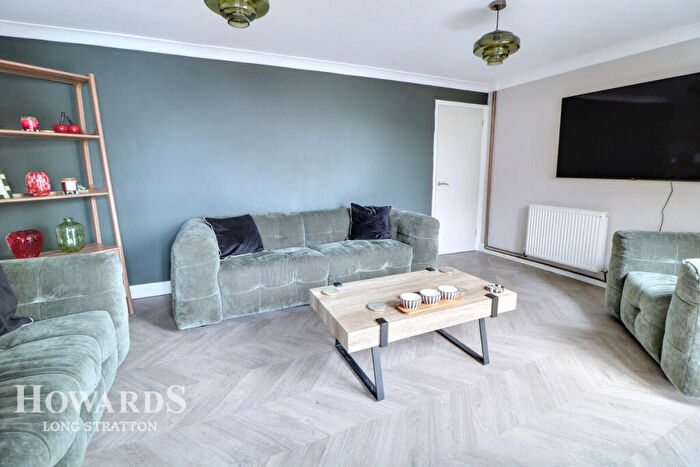 3 Bedroom Detached House For Sale In Doune Way, Harleston, IP20