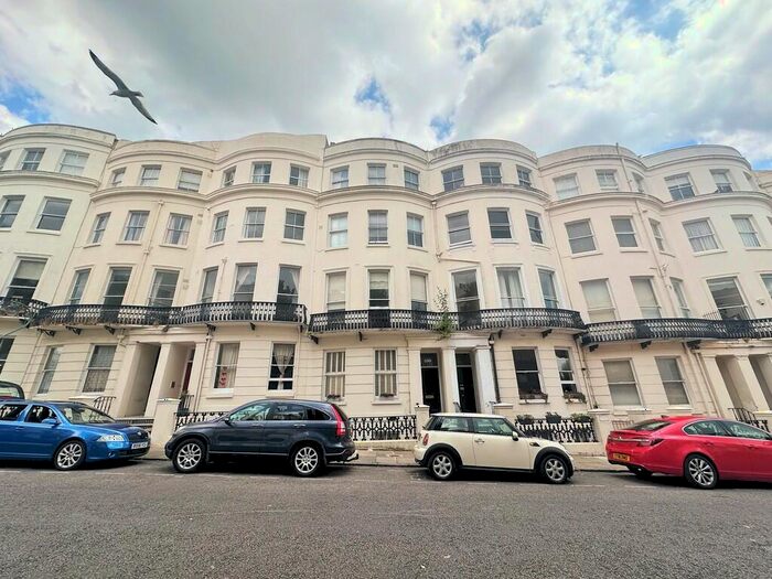 Apartment For Sale In Lansdowne Place, Hove, BN3