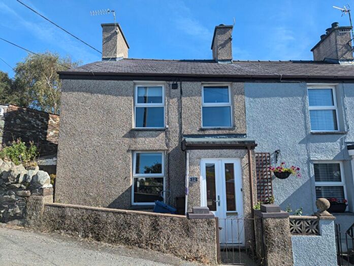 2 Bedroom End Of Terrace House For Sale In Cilfodan, Carneddi, Bethesda, Gwynedd, LL57