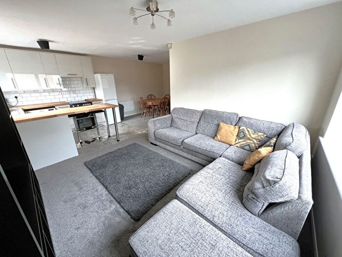 2 Bedroom Flat To Rent In Tilbury Road, East Ham, E6